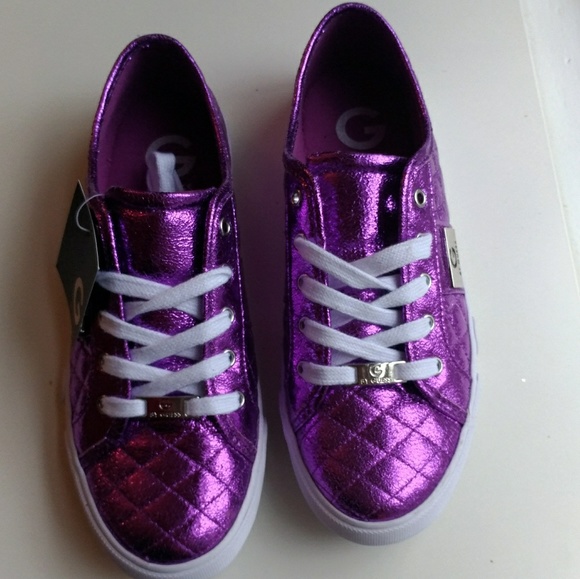 (NEW) GUESS Sneakers metallic purple (size 7) - Picture 5 of 8